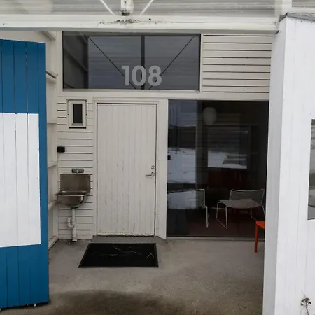 Stokkoya Strandhotell Hotel