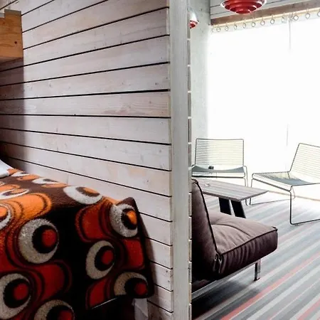 Stokkoya Strandhotell Hosen