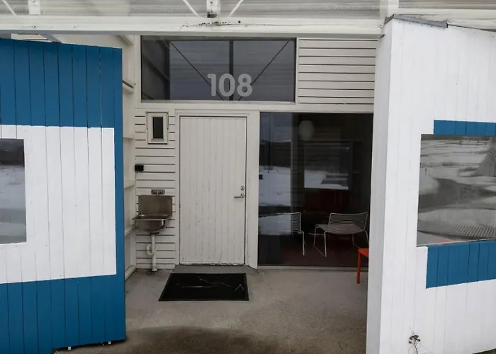 Stokkoya Strandhotell Hotel